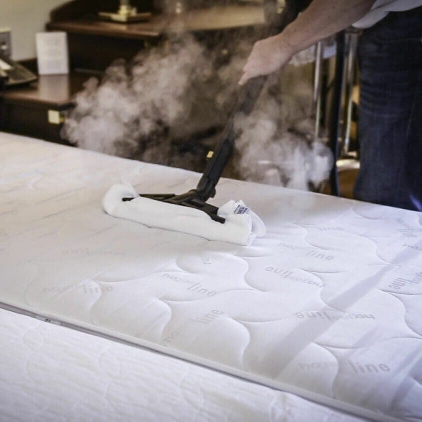 Mikro-tørdamp på hotelmadras